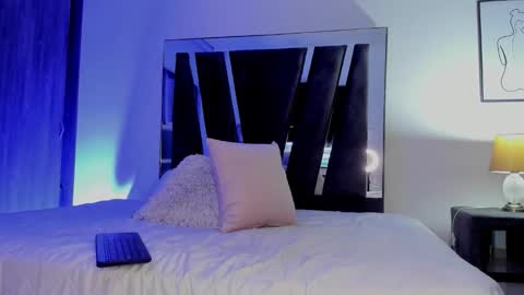 Mara online show from March 9, 1:20 am