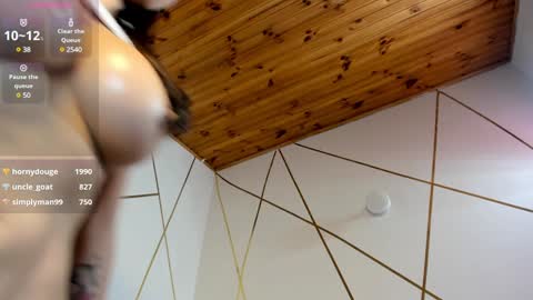 Laura   Hey GuysI have more 40 videos FULL MILK Of Hollymilk1 online show from January 16, 4:07 am