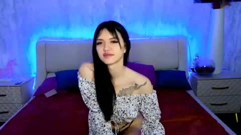 Holly online show from June 11, 8:34 am