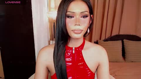 holly_goddessxx online show from February 18, 7:37 am