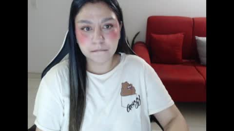 Snapshot of holly_itzel chatting on July 21, 3:09 am Itzel online show from July 21, 3:09 am