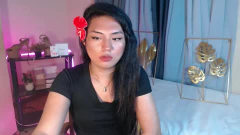 holly_maria69 online show from February 8, 7:23 am