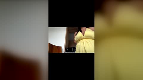 Snapshot of hollykoff chatting on May 18, 2:45 pm space online show from May 18, 2:45 pm