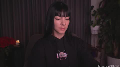 Holly Linder online show from October 22, 1:50 am