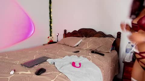 Molly online show from April 4, 3:31 pm