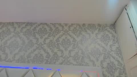 Snapshot of hollyolson chatting on July 11, 12:08 pm Holly online show from July 11, 12:08 pm