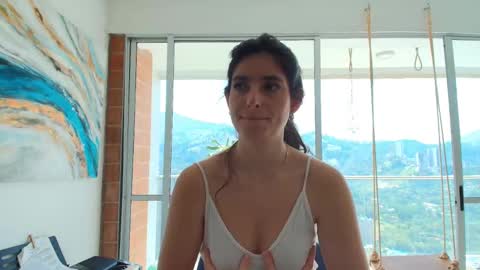 hollyshit_ online show from November 8, 4:40 pm