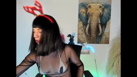 Snapshot of hollysquirtx chatting on November 10, 1:54 pm hollysquirtx online show from November 10, 1:54 pm