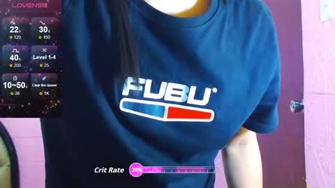 Snapshot of hollywoodbitch chatting on October 31, 1:50 am Isabella Marie online show from October 31, 1:50 am