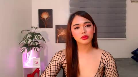 Snapshot of hollywoodstareme chatting on July 11, 8:44 pm hollywoodstareme online show from July 11, 8:44 pm