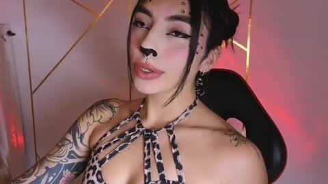 holly online show from October 2, 1:18 pm