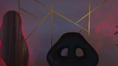 holly online show from December 13, 10:59 pm