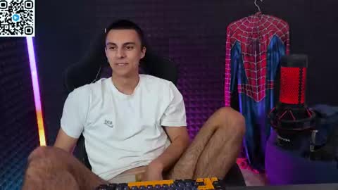 Hols online show from June 15, 6:43 pm