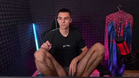 Hols online show from June 26, 7:07 pm