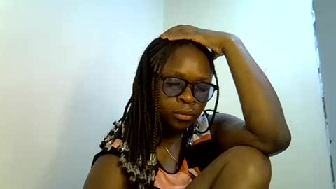 holy_ebony online show from July 11, 6:49 am