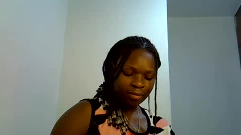 holy_ebony online show from July 19, 6:44 pm