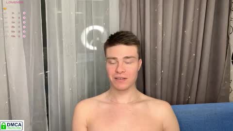Snapshot of holy_eggs_00 chatting on January 10, 6:53 pm holy_eggs_00 online show from January 10, 6:53 pm