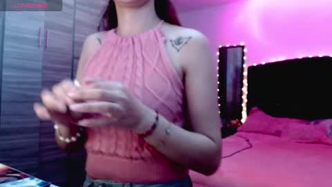 Snapshot of holy_juli2 chatting on November 12, 4:46 am Juli online show from November 12, 4:46 am