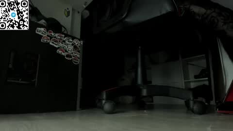 holy_mistresss online show from May 28, 11:07 am
