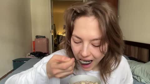 dori not holy get my tg channel with link from description under last photo online show from February 26, 9:21 am