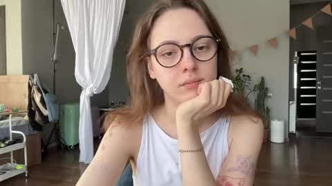 Snapshot of holydori chatting on May 20, 12:00 pm dori not holy get my tg channel with link from description under last photo online show from May 20, 12:00 pm