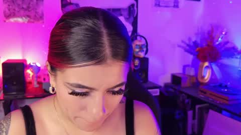   online show from May 16, 12:29 am