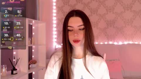 Mia online show from September 18, 3:41 am