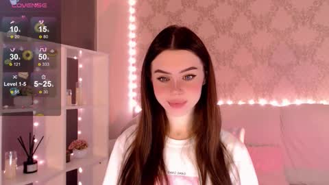 Mia online show from October 16, 3:40 am