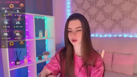 Mia online show from February 6, 4:17 am