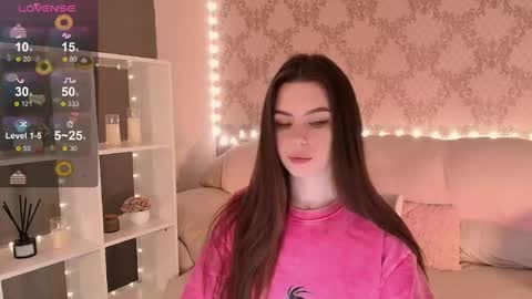 Mia online show from April 27, 3:37 am