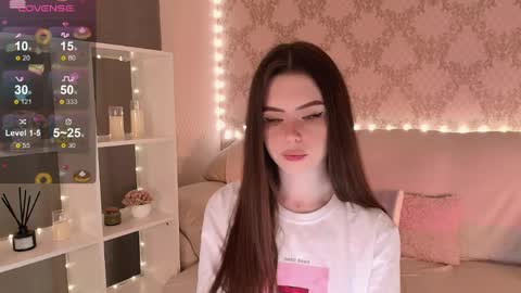 Mia online show from May 1, 3:44 am