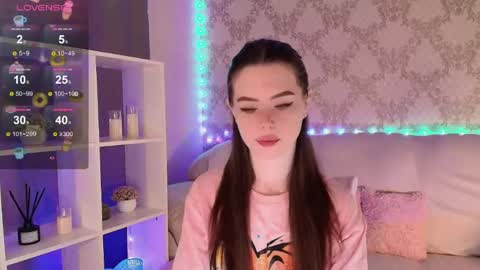 Mia online show from May 8, 3:45 am