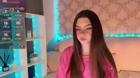 Mia online show from May 24, 3:22 am