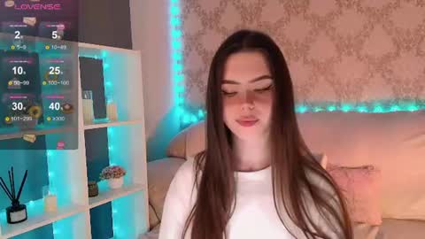 Mia online show from June 11, 3:37 am