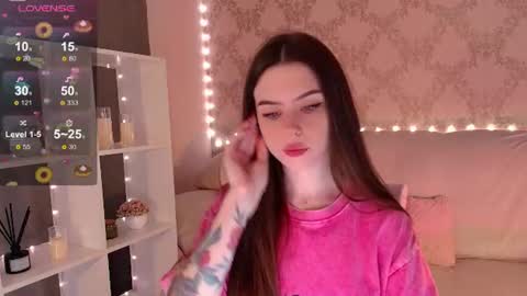 Mia online show from June 17, 1:41 am