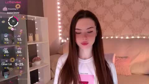 Mia online show from June 27, 3:11 am
