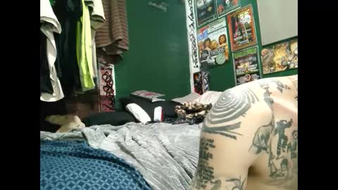 homeinvasion online show from December 14, 4:42 pm