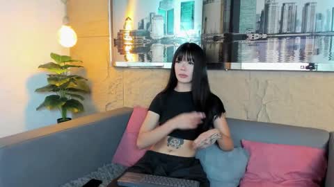 Snapshot of honey__monroe chatting on November 11, 9:48 pm honey monroe online show from November 11, 9:48 pm