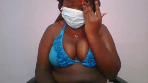 honey_beb online show from September 25, 6:06 am