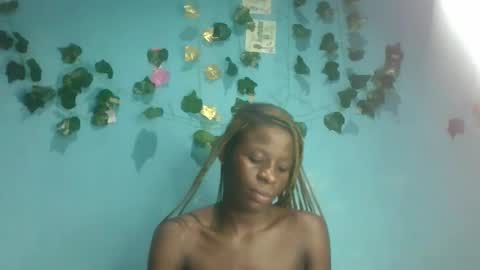 Queen online show from October 6, 9:23 pm