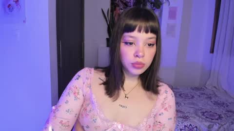 Snapshot of honey_hoe chatting on December 15, 11:31 pm Lau online show from December 15, 11:31 pm