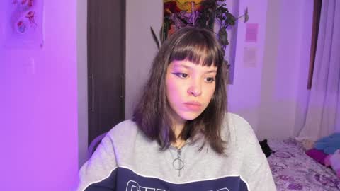 Snapshot of honey_hoe chatting on December 17, 6:24 am Lau online show from December 17, 6:24 am