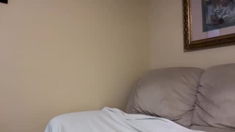 honey_man14 online show from March 15, 3:12 am