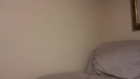 honey_man14 online show from June 7, 2:48 am