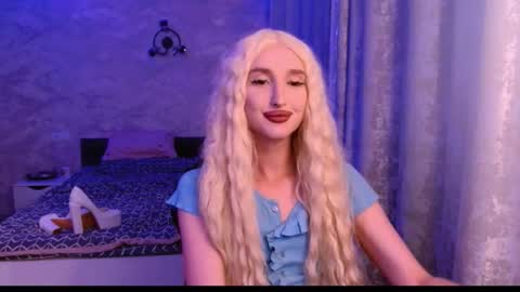 Snapshot of honey_sunset chatting on September 21, 5:47 pm honey_sunset online show from September 21, 5:47 pm