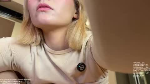 Snapshot of honey_sunshine chatting on May 2, 11:48 am Jenyanew vid how I squirt in forest in bio online show from May 2, 11:48 am