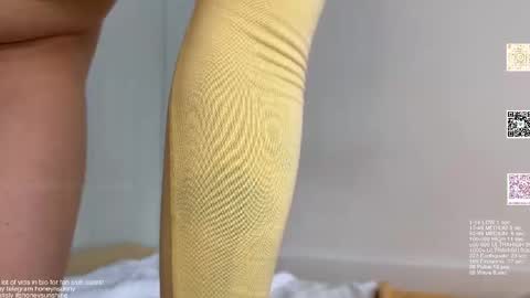 Snapshot of honey_sunshine chatting on June 8, 2:39 pm Jenyanew vid how I squirt in forest in bio online show from June 8, 2:39 pm