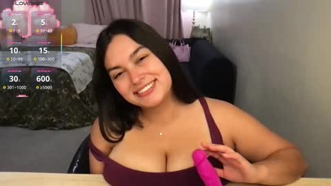 Tia online show from September 15, 8:42 pm