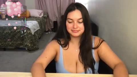 Tia online show from September 20, 3:07 am