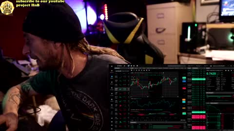 Snapshot of honeyand_thebear chatting on December 5, 1:06 pm Honey and Bear online show from December 5, 1:06 pm